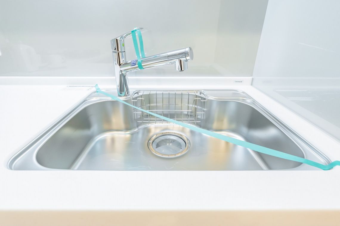 ライオンズマンション浦和常盤その他設備：浄水器一体型水栓金具