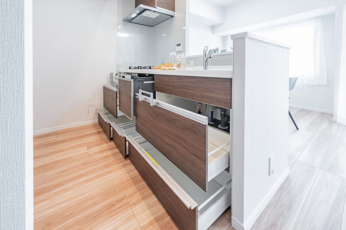 朝日プラザ溝の口その他設備：スライド式収納