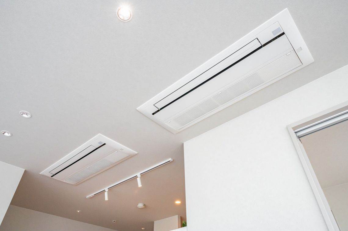 パークシティ中央湊　ザ　タワー冷暖房・空調設備：ビルトインエアコン