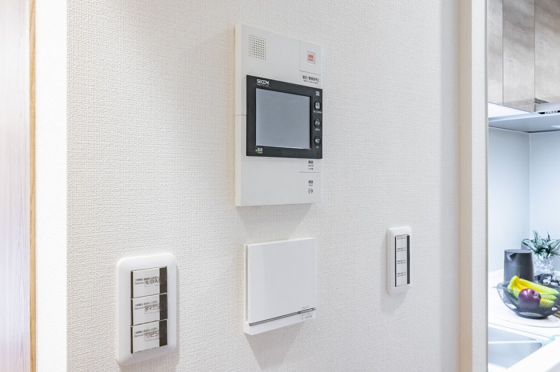 ライオンズシティ西新宿防犯設備：モニター付きインターホン