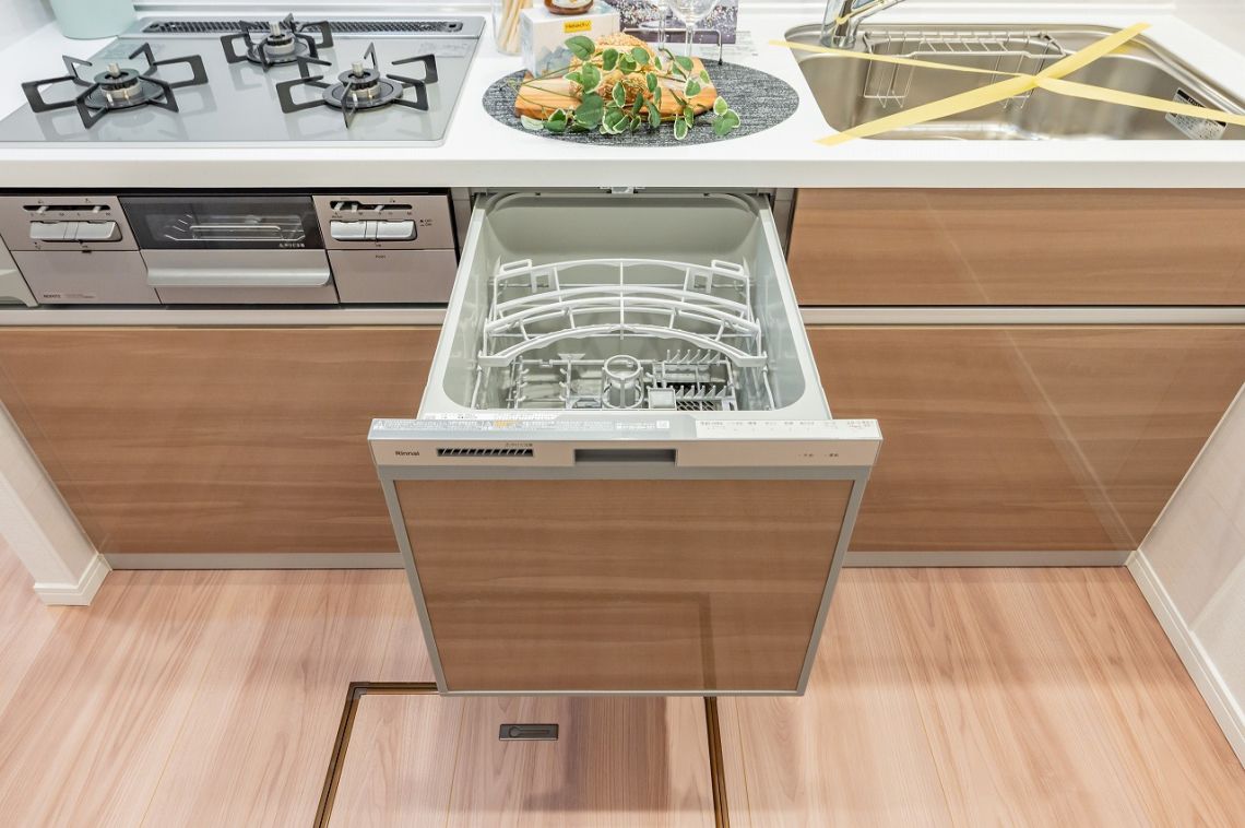 ライオンズマンション北綾瀬第７その他設備：キッチンの食器洗い乾燥機