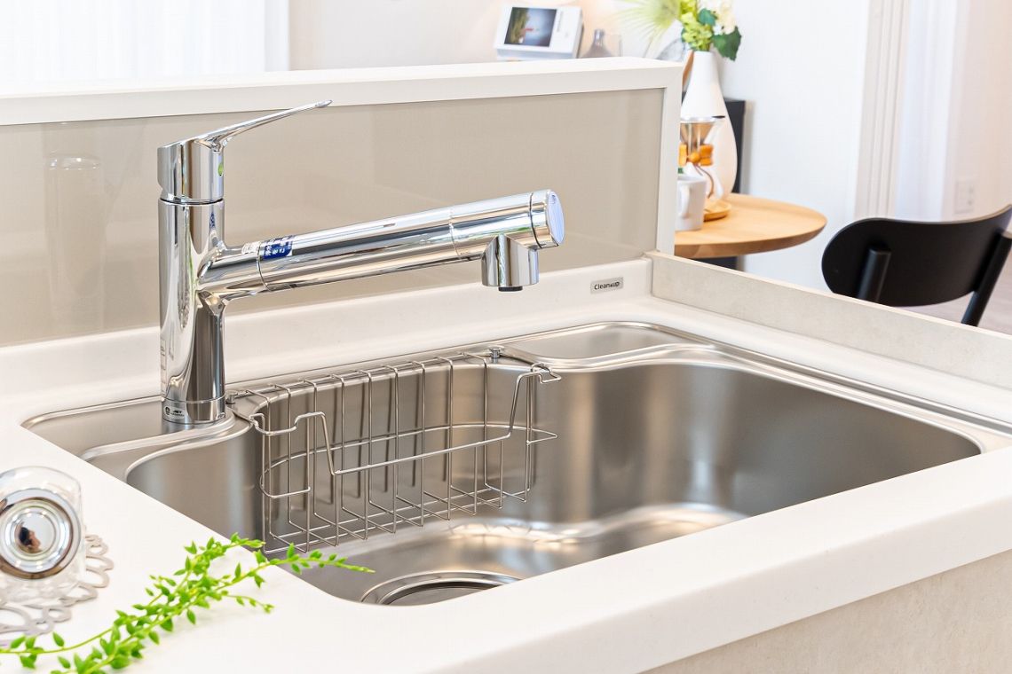 スカーラ池袋西発電・温水設備：浄水器一体型水栓