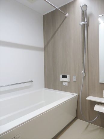 キャピタルプラザ上の橋浴室