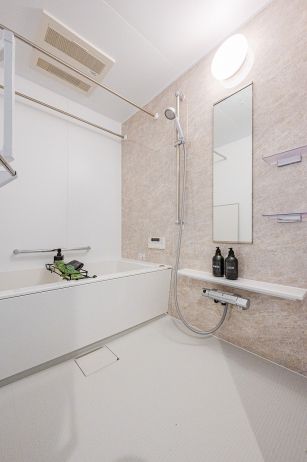 クリオ神奈川新町弐番館浴室