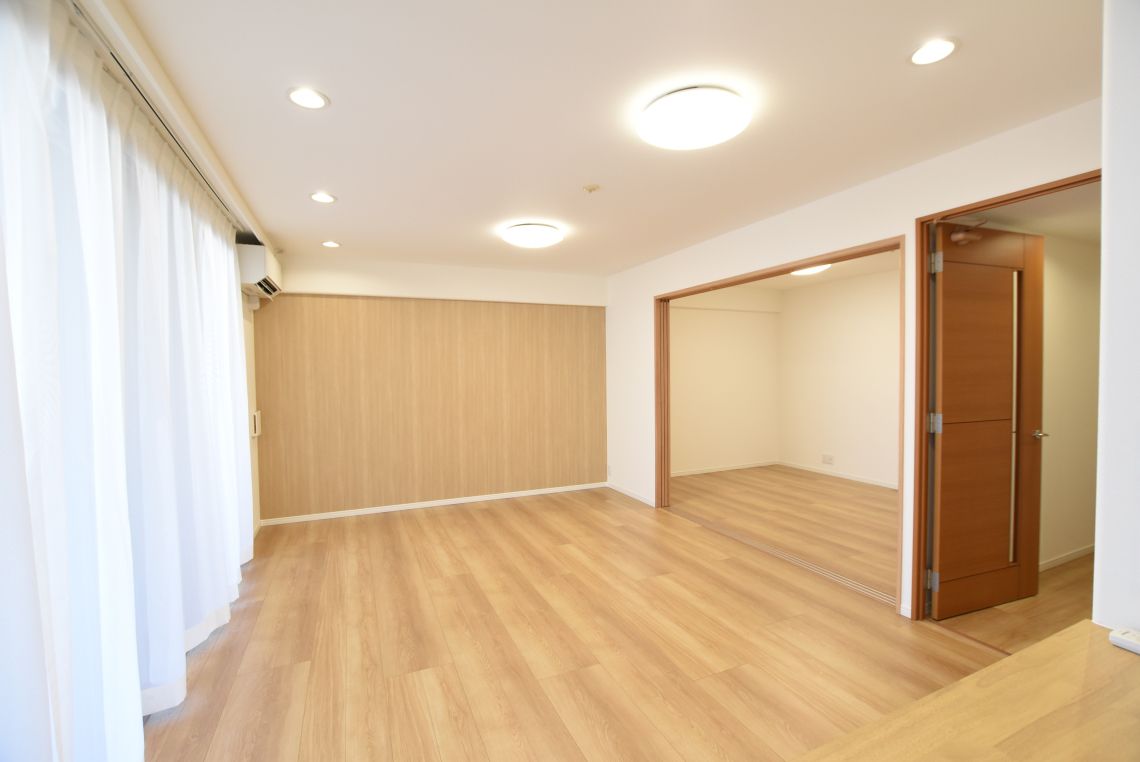 サーパス中津留リビング