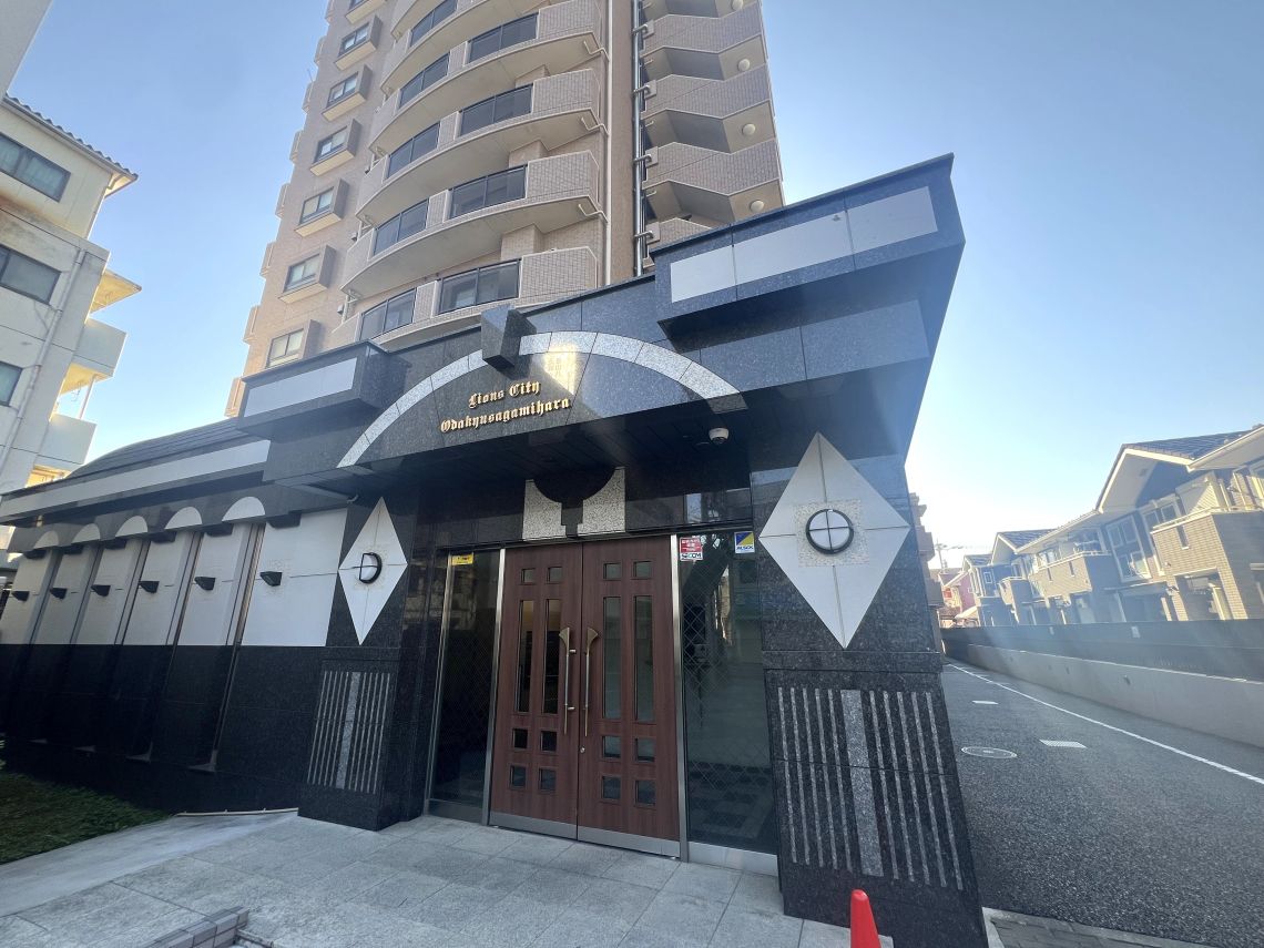 ライオンズシティ小田急相模原エントランス