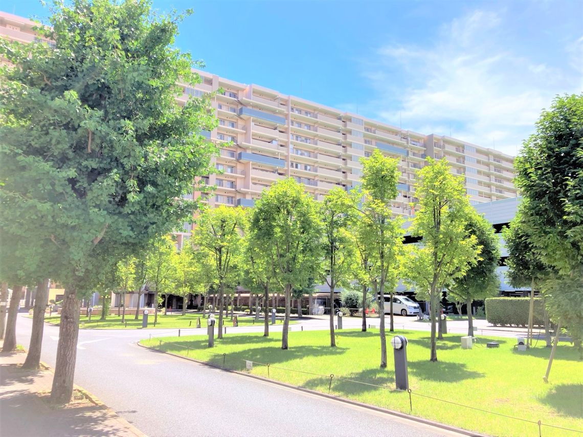 ルネ・アクシアムエントランス