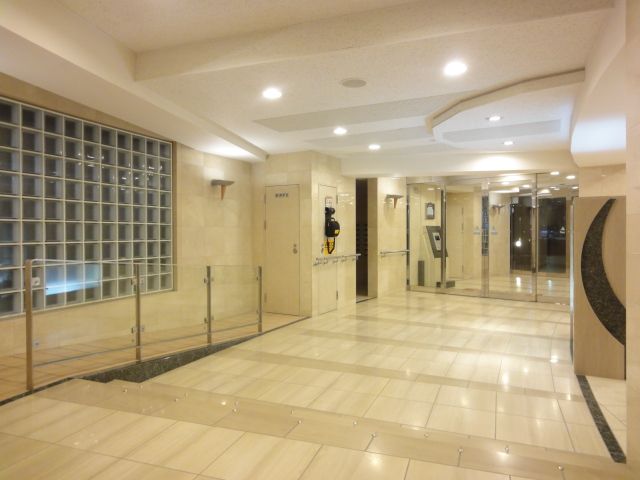 ライオンズマンション小幡城南エントランス