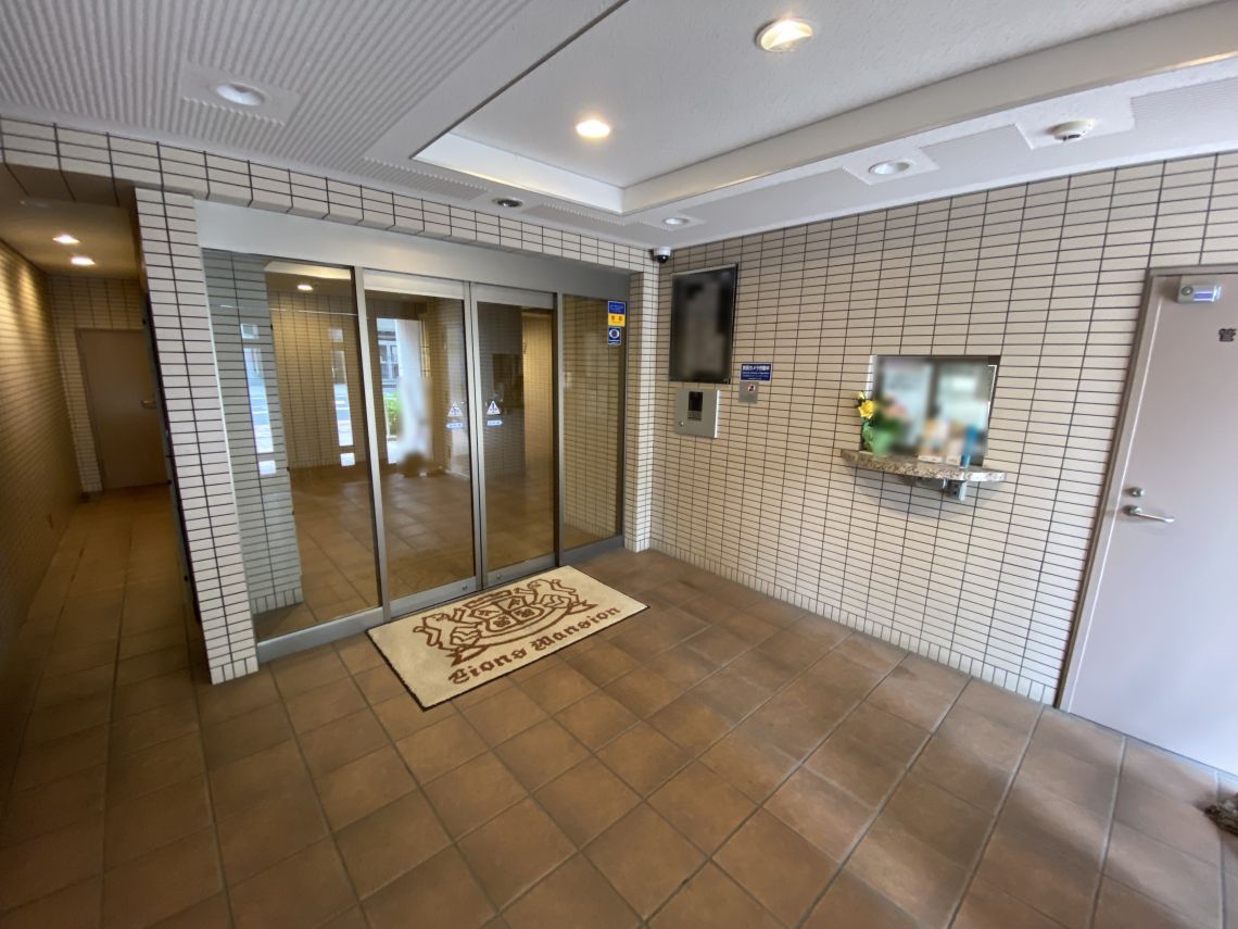 ライオンズマンション三鷹中央通りロビー