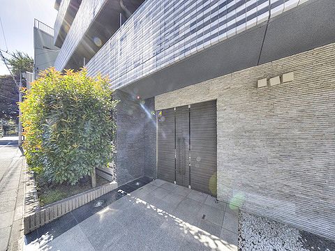 スパシエ新宿哲学堂公園エントランス