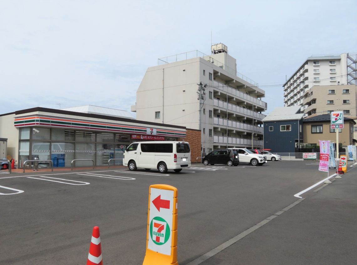 サーパス南大通コンビニ