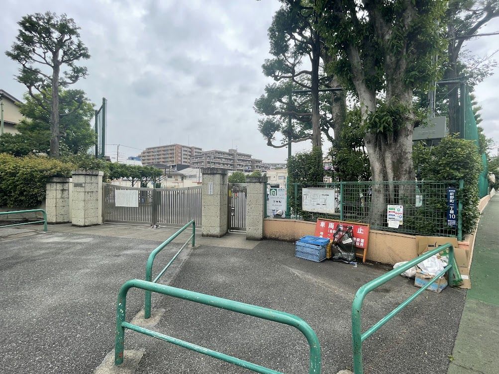 メイゾンときわ台小学校