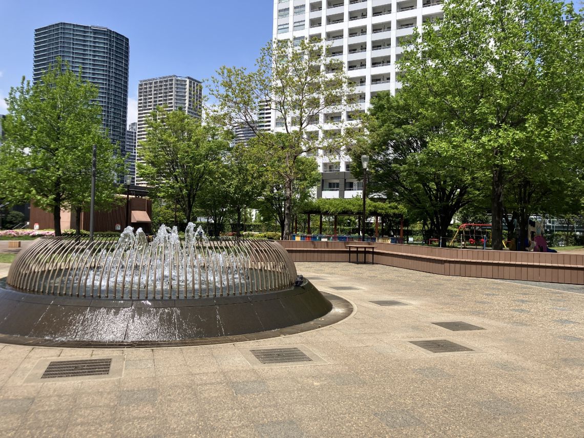 ワールドシティタワーズ公園