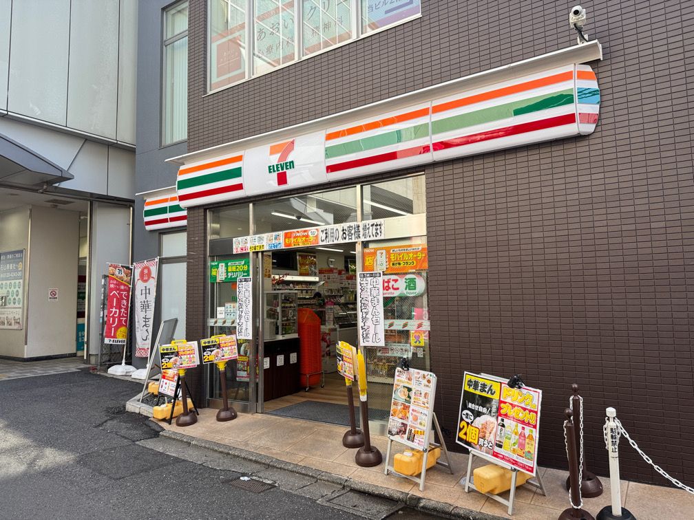 ライオンズマンション桜台駅前コンビニ