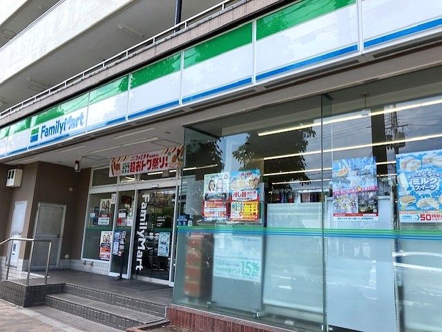 ネオコーポ大阪城公園二号館コンビニ