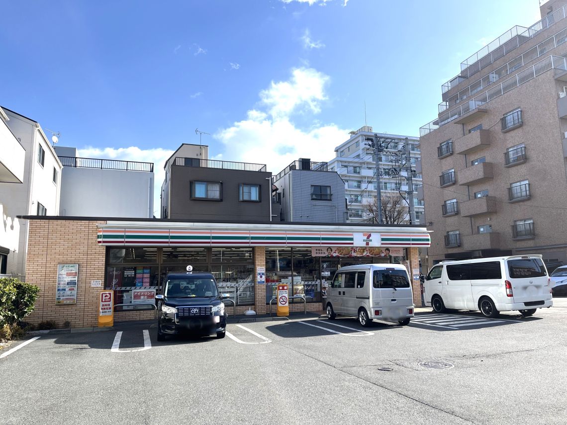 クリスタルパレス中板橋コンビニ