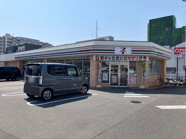 サントノ－レ佐古八番町コンビニ