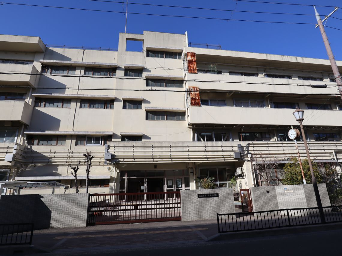 ローレルスクエア住道サンタワー中学校