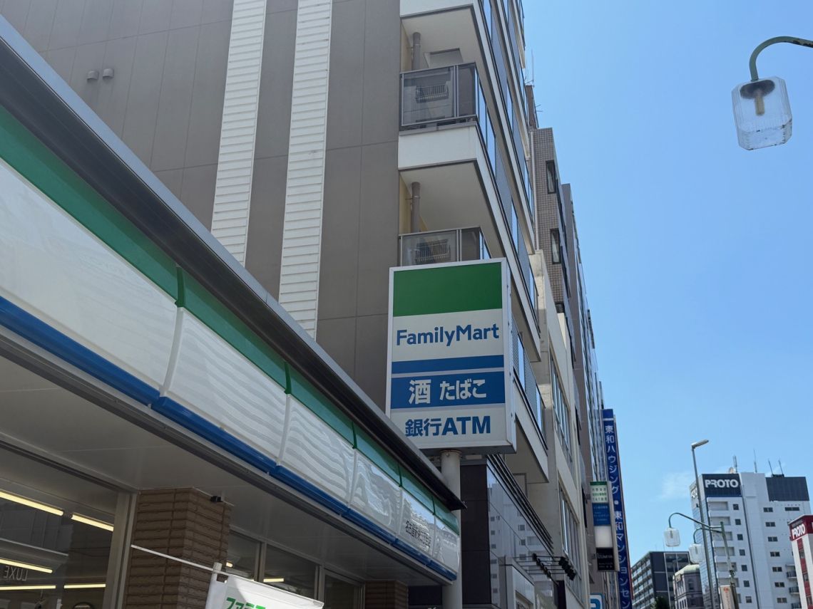 ユーハウス新栄東館コンビニ
