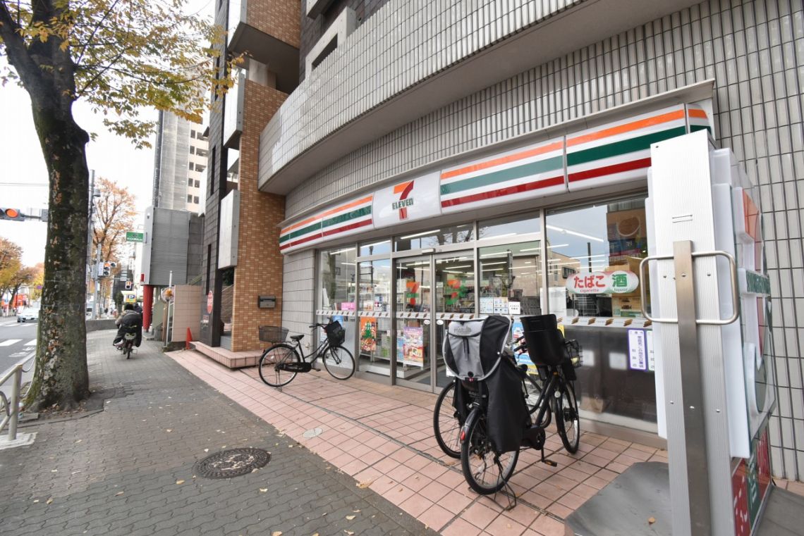 フランシェールつつじヶ丘コンビニ