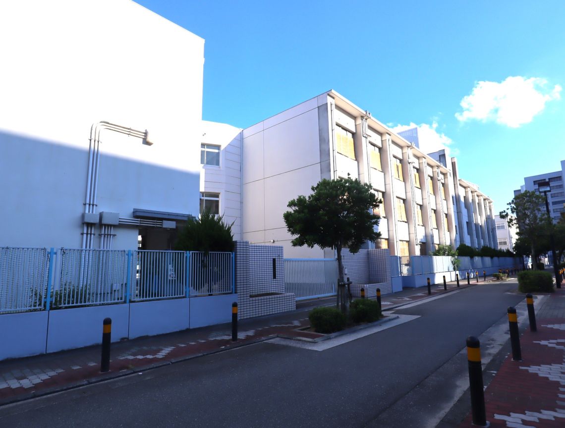 シティタワー梅田東中学校