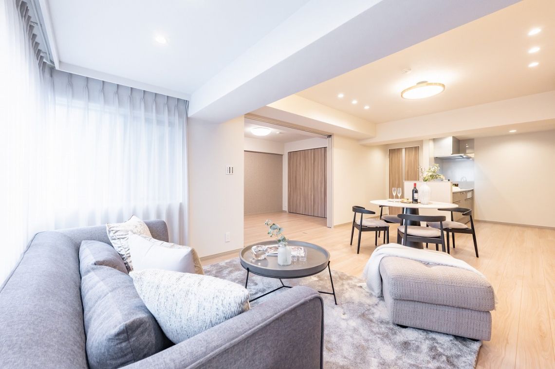 マートルコート麹町リビング