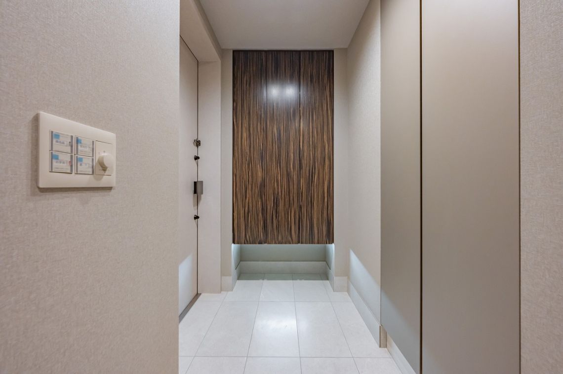 プラウドタワー千代田富士見レジデンス玄関