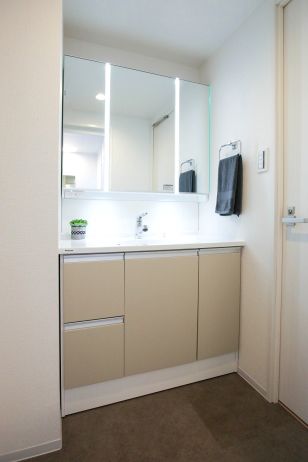 ビツグヴアン磯子汐見台洗面台・洗面所