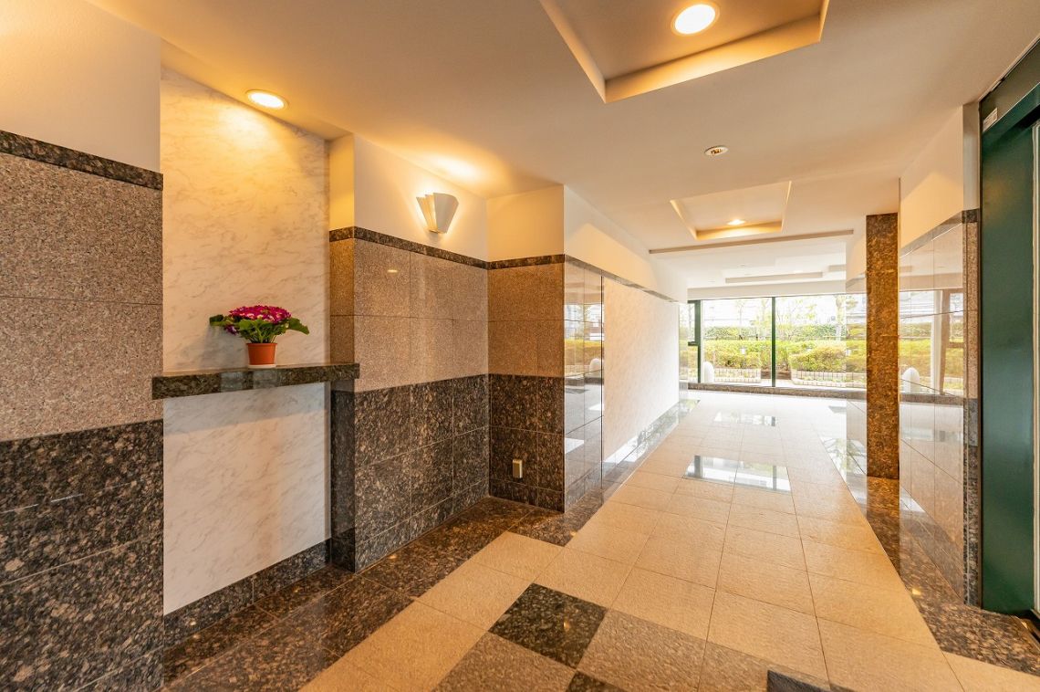 馬事公苑ヒルズロビー