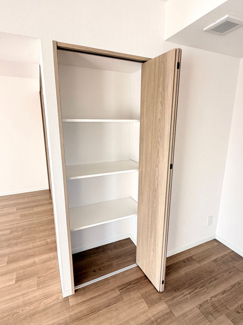 ロイヤルシャトー伏古公園リビング