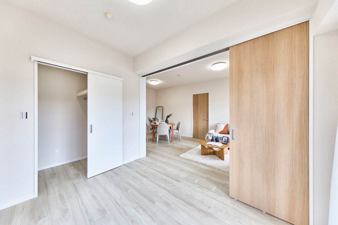 ロイヤルアーク藤崎居室