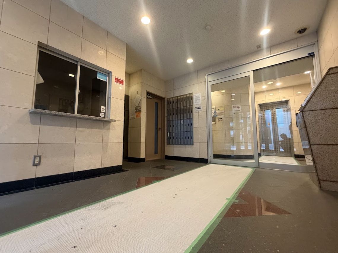 パークウェル神田ＥＡＳＴエントランス