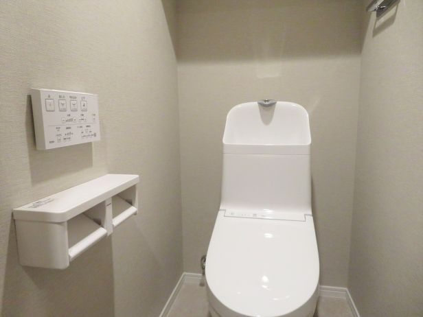 キャピタルプラザ上の橋トイレ