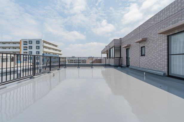 ライオンズマンション武蔵浦和ガーデンバルコニー