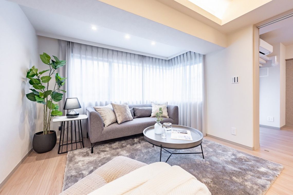 マートルコート麹町リビング