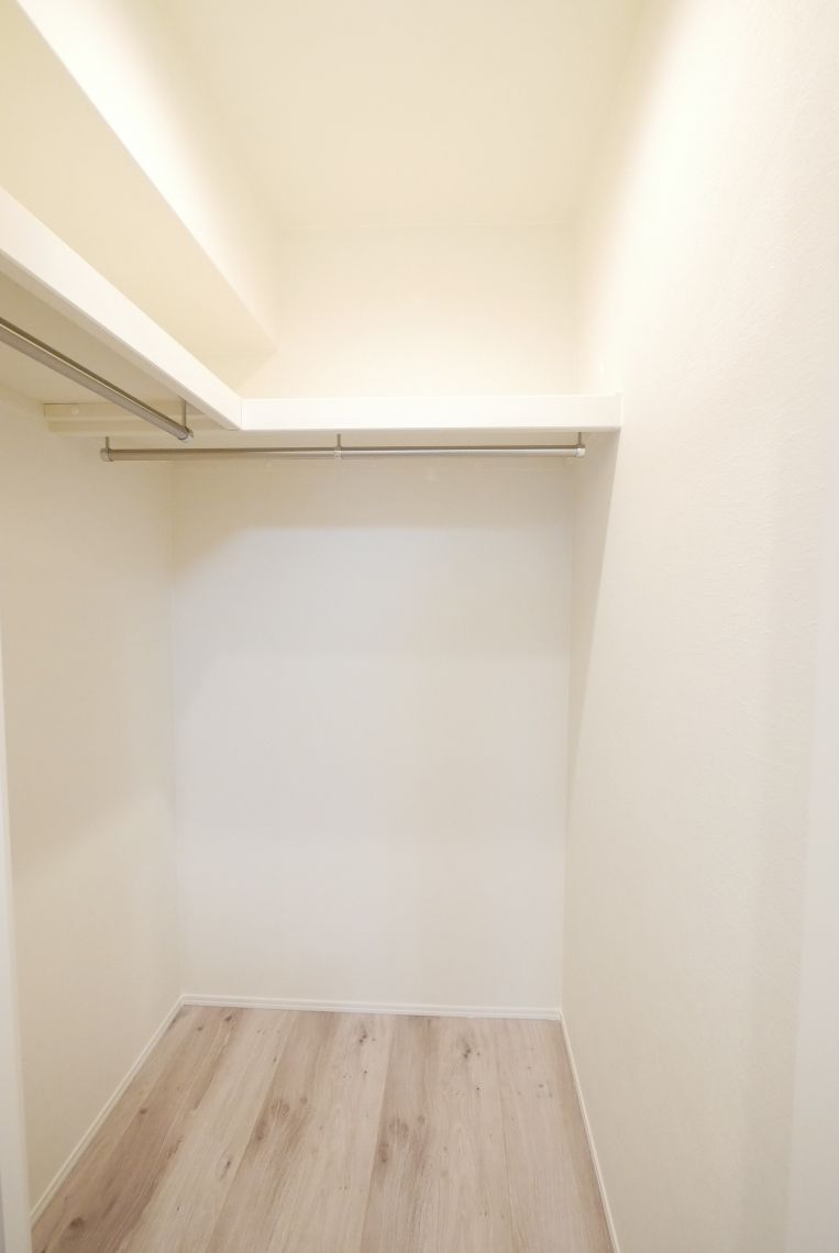 グランピアマンショングーテンハイツ空港南２収納