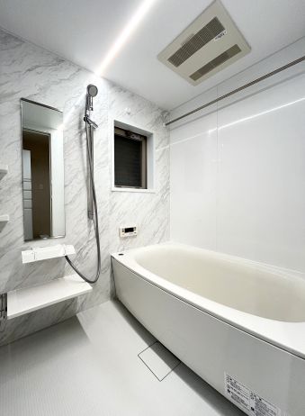 サーパス栗林公園前浴室