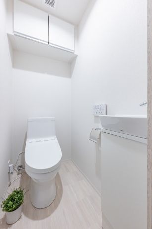 Ｔｈｅ　ＮＯＢＵＴＯ　ＨＩＬＬＳ　ＦＯＲＥＳＴ　ＣＯＵＲＴトイレ