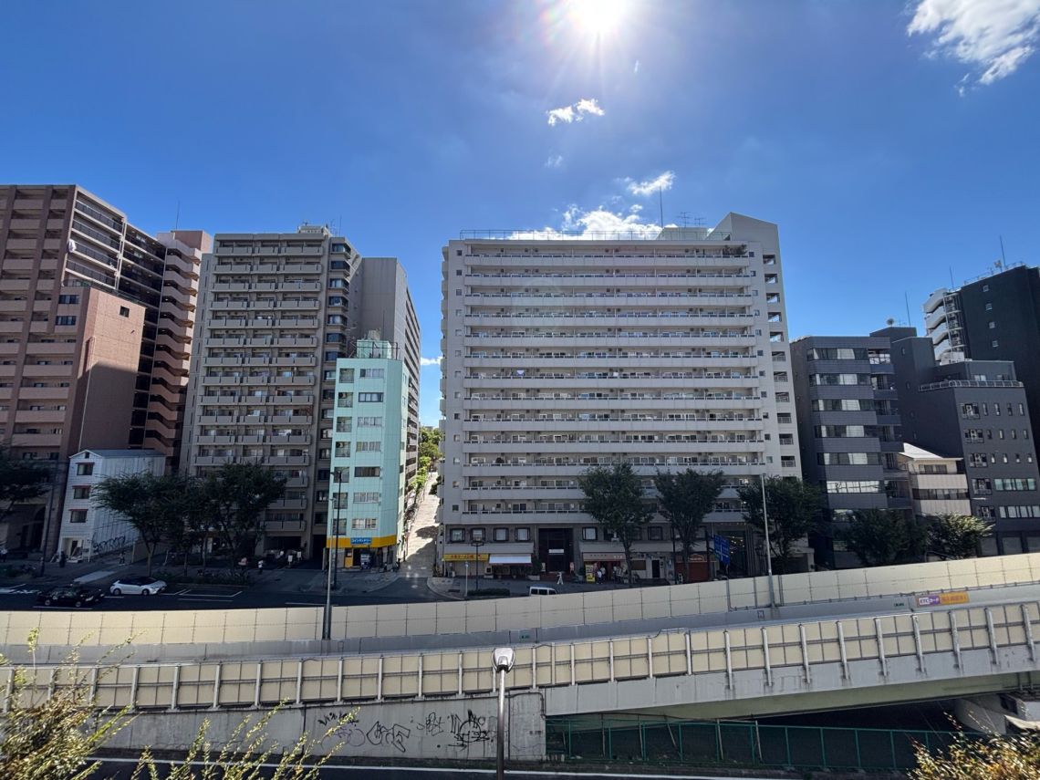 ファミールＫＯＵＺＴＯＷＥＲその他現地