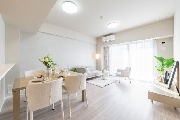 レイディアントシティ向ヶ丘遊園イタリア街区リビング