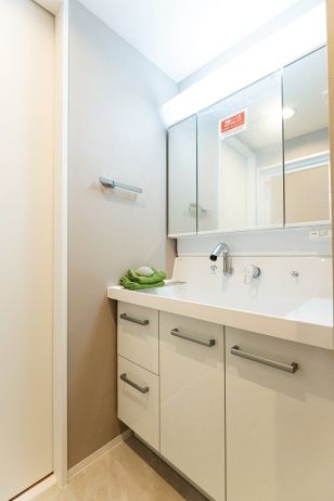 ローレルコート三条堀川洗面台・洗面所