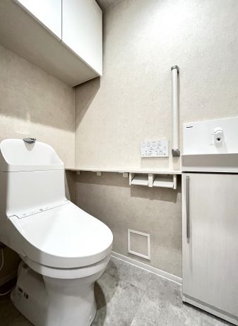 サーパス栗林公園前トイレ