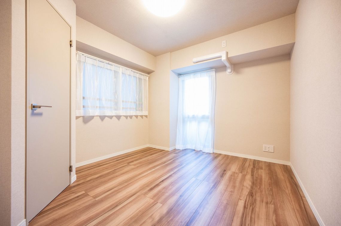 ライオンズグローベル本牧居室