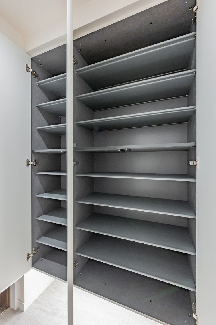 ライオンズガーデン湘南緑が浜玄関