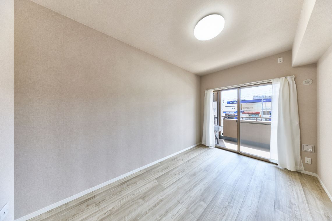 ロイヤルアーク藤崎居室