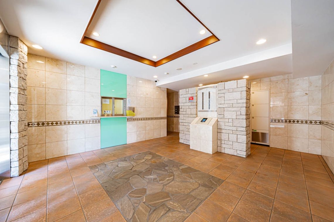 ライオンズグローベルさいたま新都心セントアヴェニューエントランス