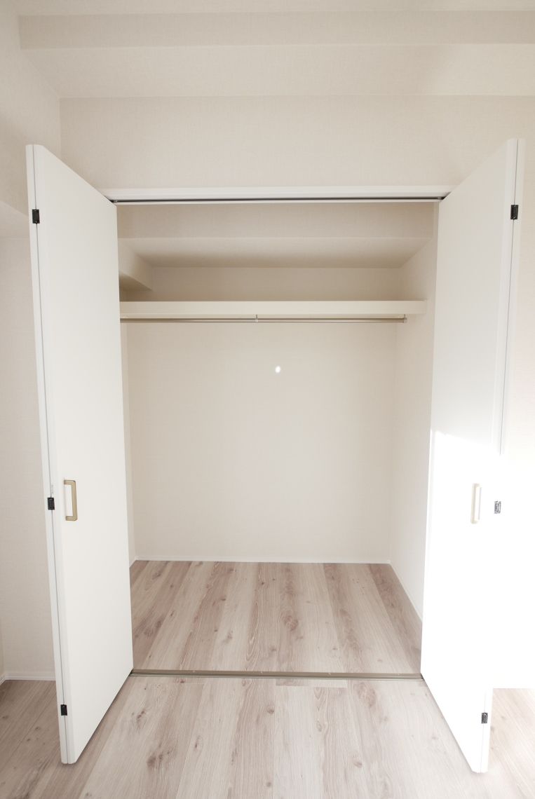 グランピアマンショングーテンハイツ空港南２収納