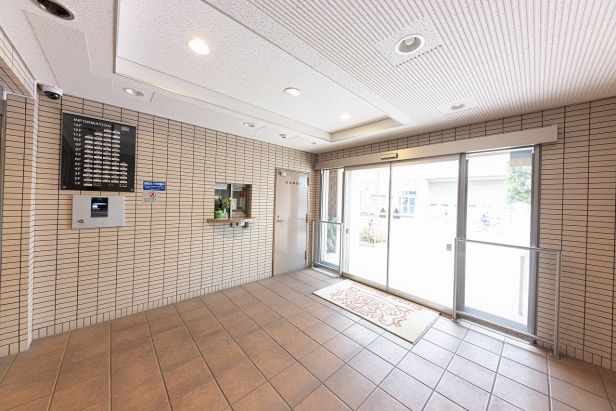 ライオンズマンション三鷹中央通りエントランス