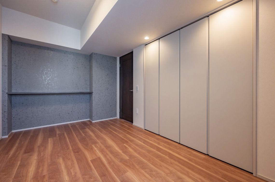 プラウド九段南居室