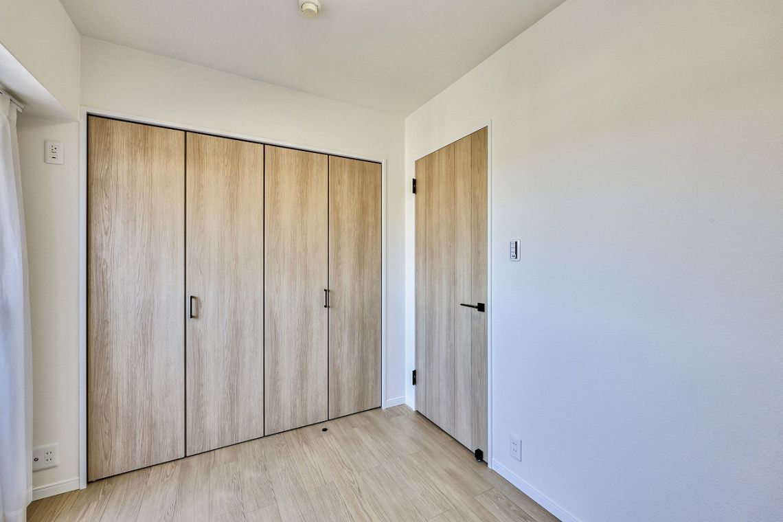 ロワ－ルマンション和白２居室